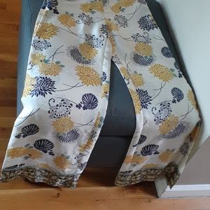 Zara Palazzo Pants. Beautiful and Comfy!